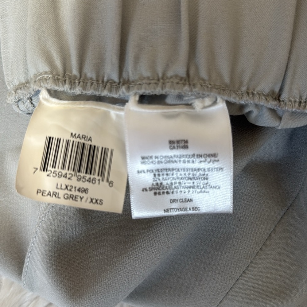 BCBG Stylish Gray High-Waisted Pants - Picture 4 of 4